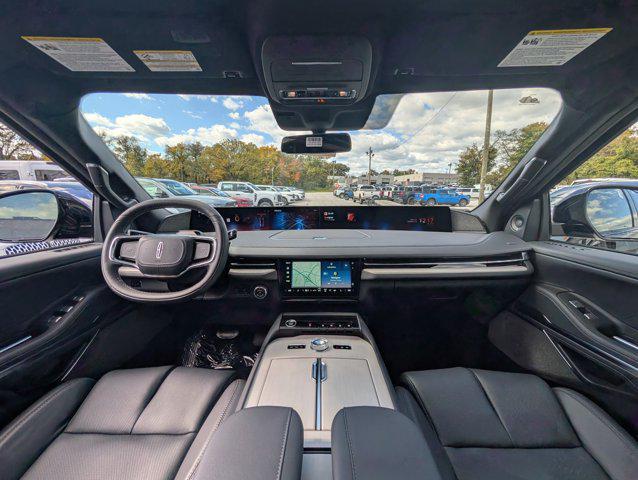 new 2025 Lincoln Navigator car, priced at $108,312