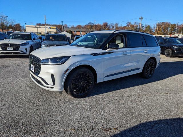 new 2025 Lincoln Aviator car, priced at $80,304