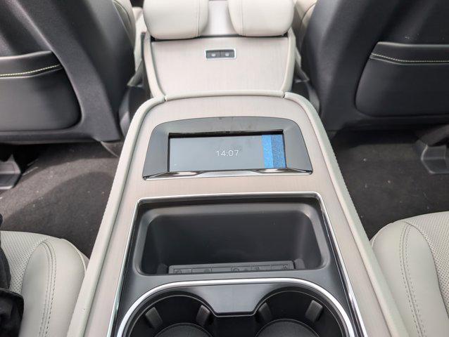 new 2025 Lincoln Navigator car, priced at $105,288