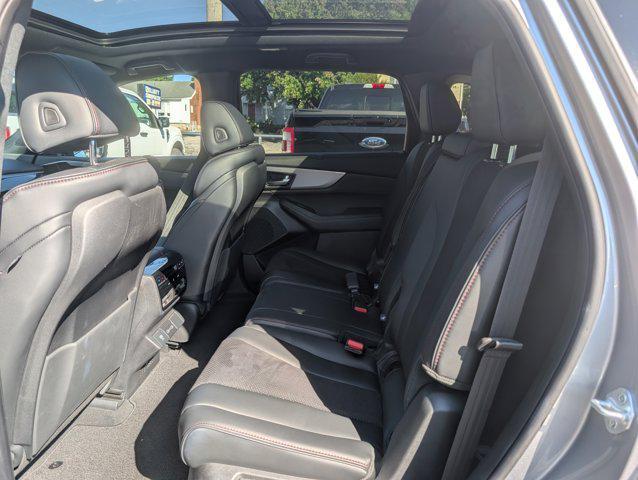 used 2022 Acura MDX car, priced at $39,500