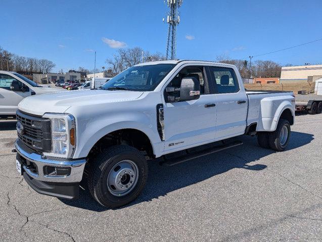 new 2025 Ford F-350 car, priced at $65,068