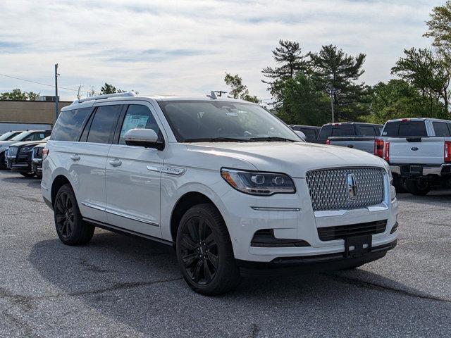 new 2024 Lincoln Navigator car, priced at $100,181