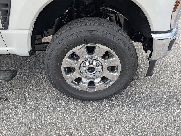 new 2025 Ford F-250 car, priced at $90,122
