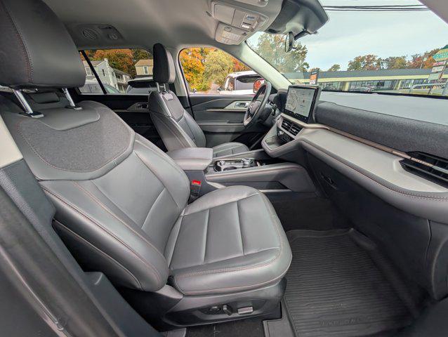 used 2025 Ford Explorer car, priced at $39,900