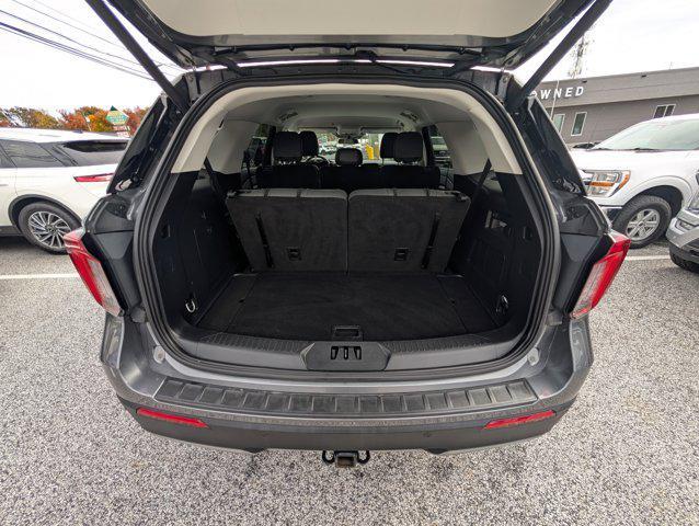 used 2025 Ford Explorer car, priced at $39,900