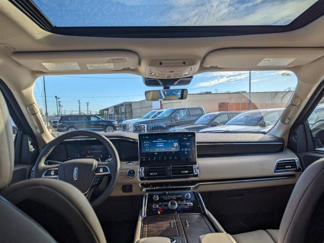 new 2024 Lincoln Navigator car, priced at $95,913