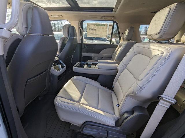 new 2024 Lincoln Navigator car, priced at $95,913