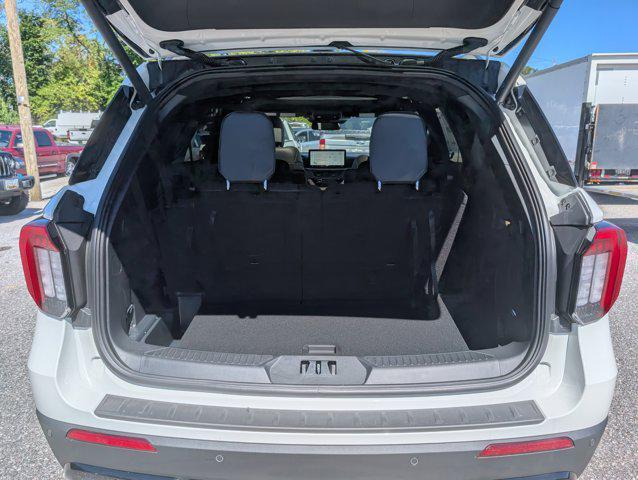 new 2025 Ford Explorer car, priced at $51,939