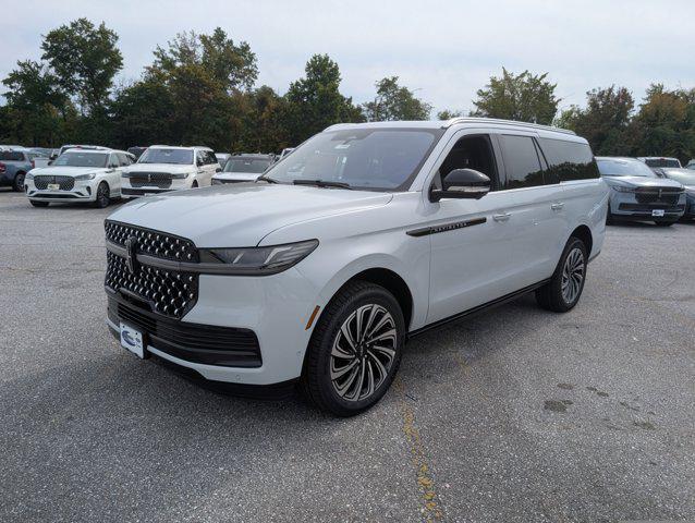 new 2025 Lincoln Navigator car, priced at $123,585