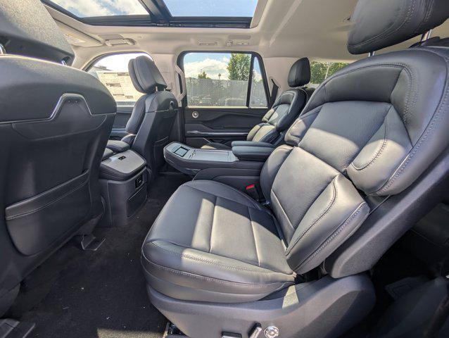 new 2025 Lincoln Navigator car, priced at $105,288