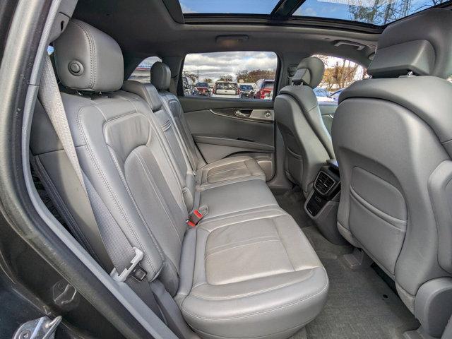 used 2019 Lincoln Nautilus car, priced at $20,000