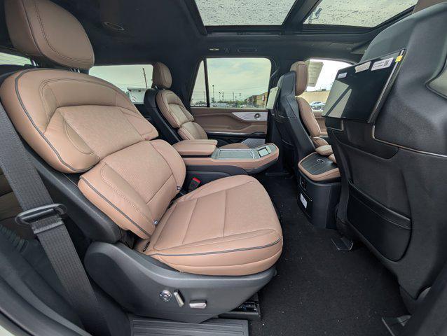 new 2025 Lincoln Navigator car, priced at $120,585