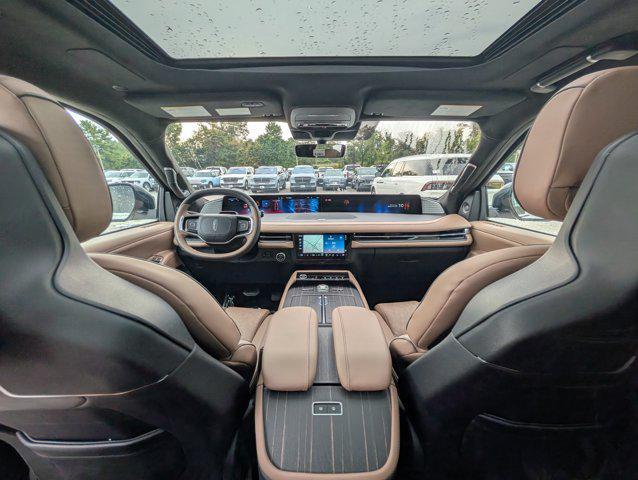 new 2025 Lincoln Navigator car, priced at $120,585