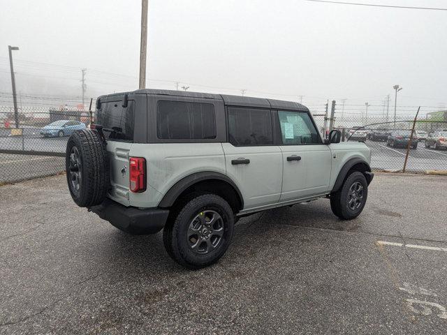 new 2024 Ford Bronco car, priced at $44,652