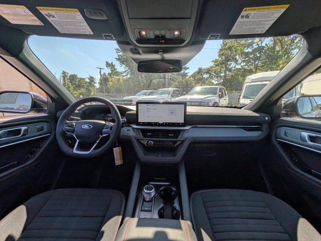 new 2025 Ford Explorer car, priced at $51,657