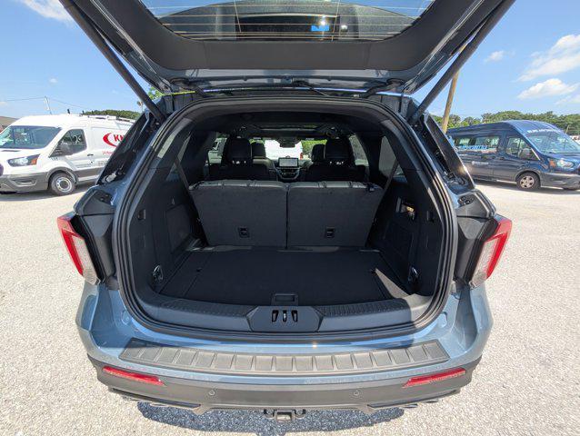 new 2025 Ford Explorer car, priced at $58,427