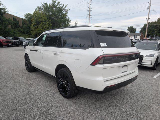 new 2025 Lincoln Navigator car, priced at $110,185
