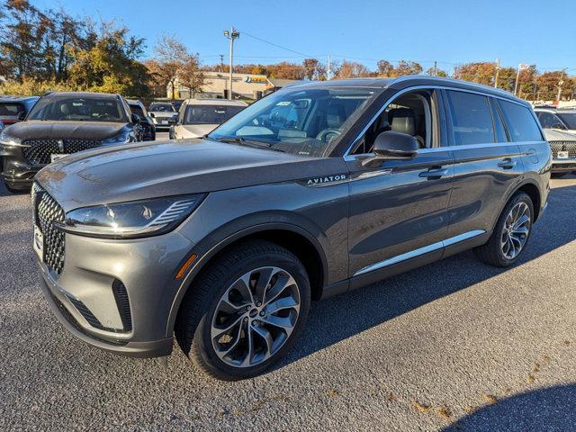 new 2025 Lincoln Aviator car, priced at $70,517