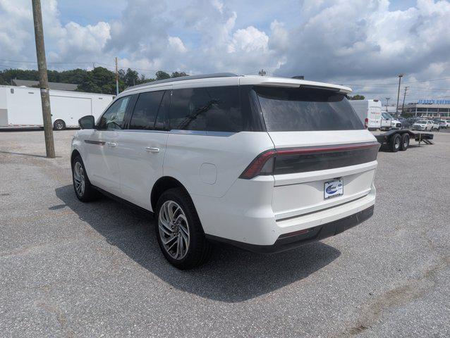 new 2025 Lincoln Navigator car, priced at $102,182
