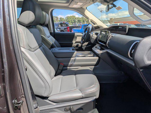 new 2025 Ford Expedition car, priced at $67,920