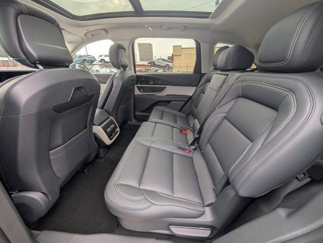new 2025 Lincoln Nautilus car, priced at $59,107