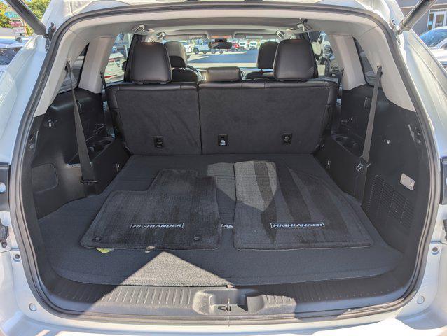 used 2019 Toyota Highlander car, priced at $22,000