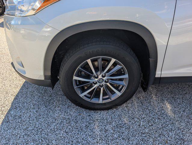 used 2019 Toyota Highlander car, priced at $22,000
