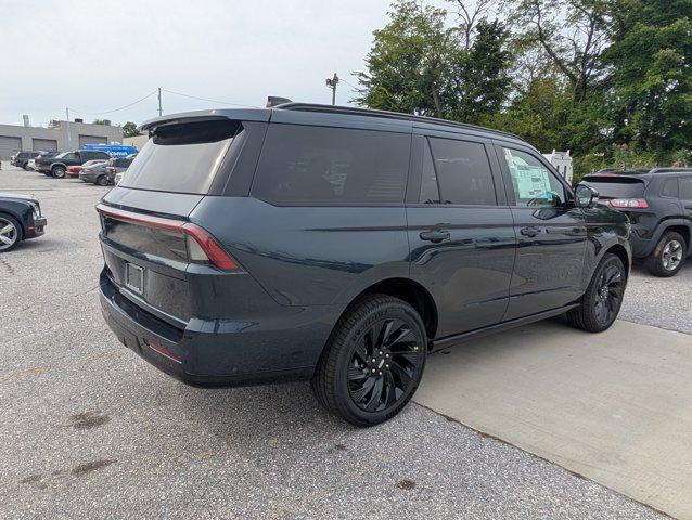 new 2025 Lincoln Navigator car, priced at $106,162