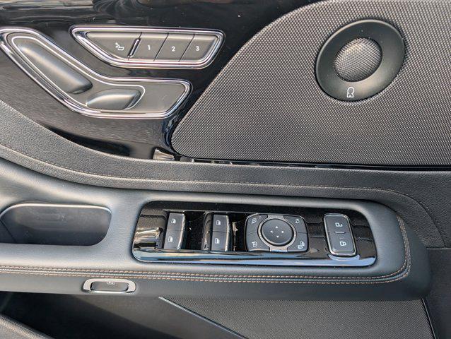 new 2025 Lincoln Aviator car, priced at $64,310