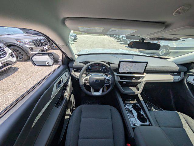 new 2025 Ford Explorer car, priced at $40,656