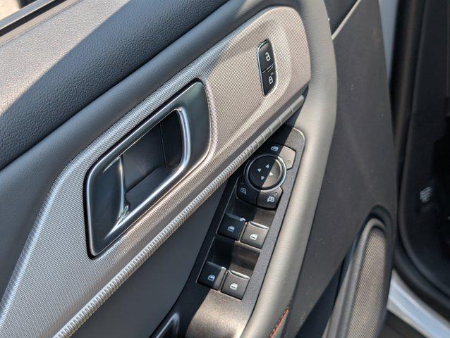 new 2025 Ford Explorer car, priced at $40,656