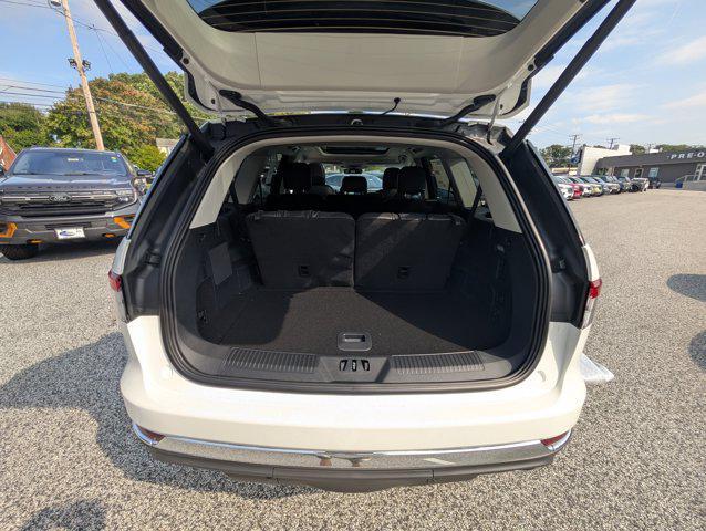 new 2025 Lincoln Aviator car, priced at $70,718