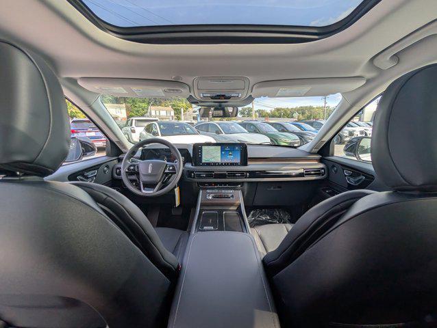 new 2025 Lincoln Aviator car, priced at $70,718