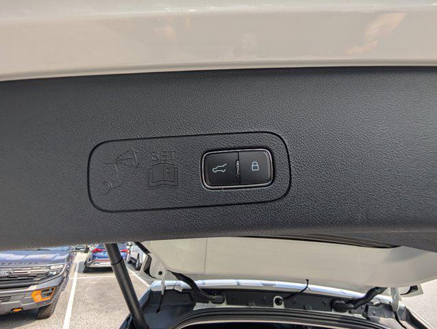 new 2025 Lincoln Aviator car, priced at $70,718