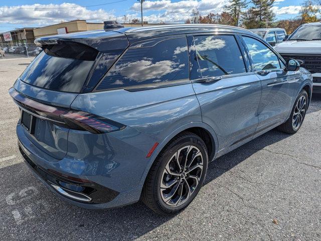 new 2025 Lincoln Nautilus car, priced at $60,821