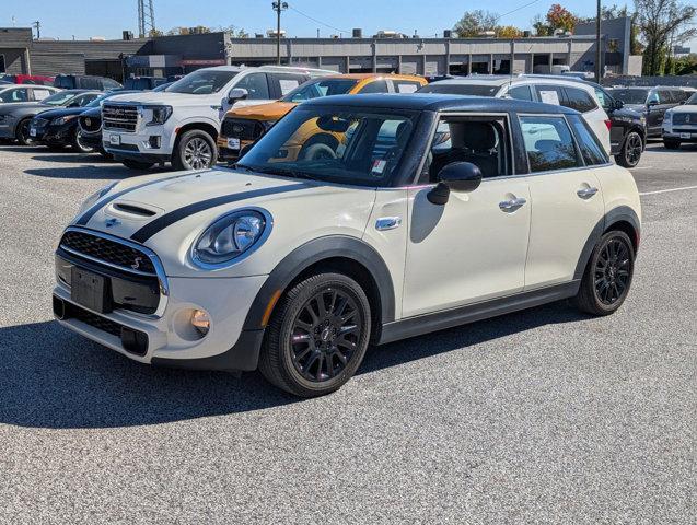 used 2015 MINI Hardtop car, priced at $12,000