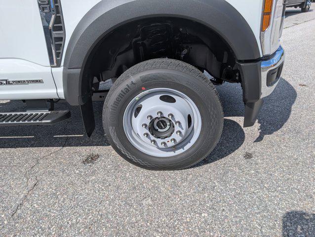new 2025 Ford F-450 car, priced at $76,905