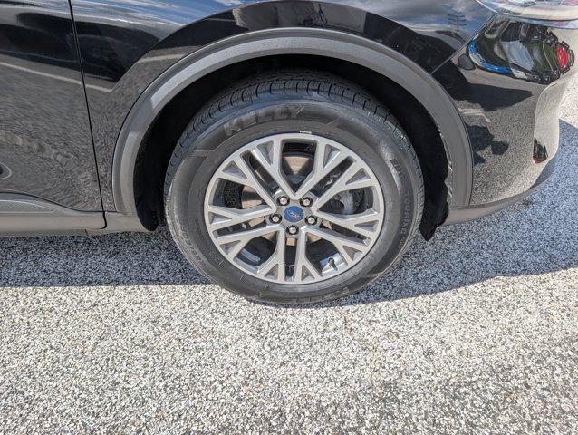 used 2022 Ford Escape car, priced at $20,250