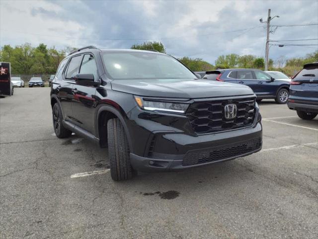 new 2025 Honda Pilot car, priced at $55,975