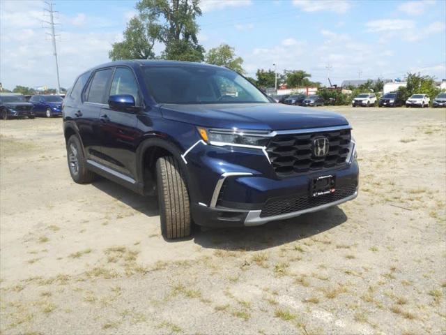 new 2025 Honda Pilot car, priced at $47,725