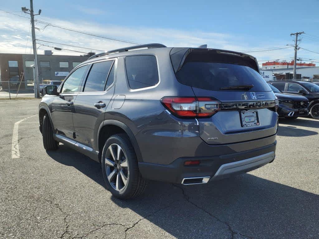 new 2025 Honda Pilot car, priced at $54,575