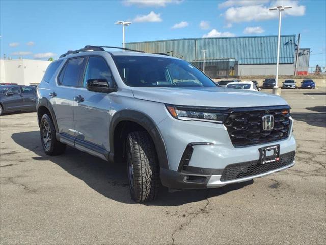 new 2025 Honda Pilot car, priced at $51,305