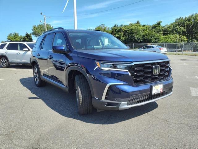 new 2025 Honda Pilot car, priced at $54,530