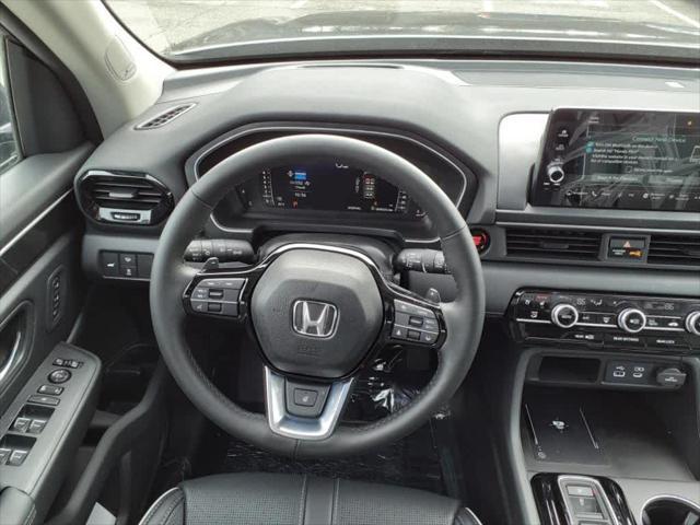 new 2025 Honda Pilot car, priced at $54,530