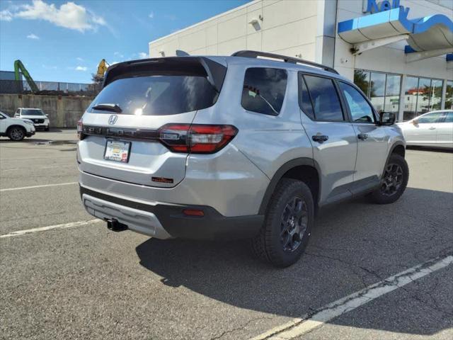 new 2025 Honda Pilot car, priced at $50,795