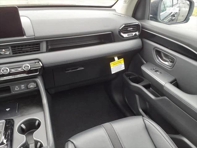 new 2025 Honda Pilot car, priced at $51,780