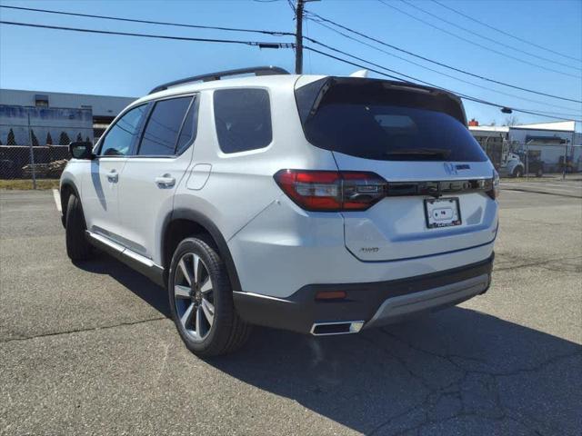 new 2025 Honda Pilot car, priced at $54,985