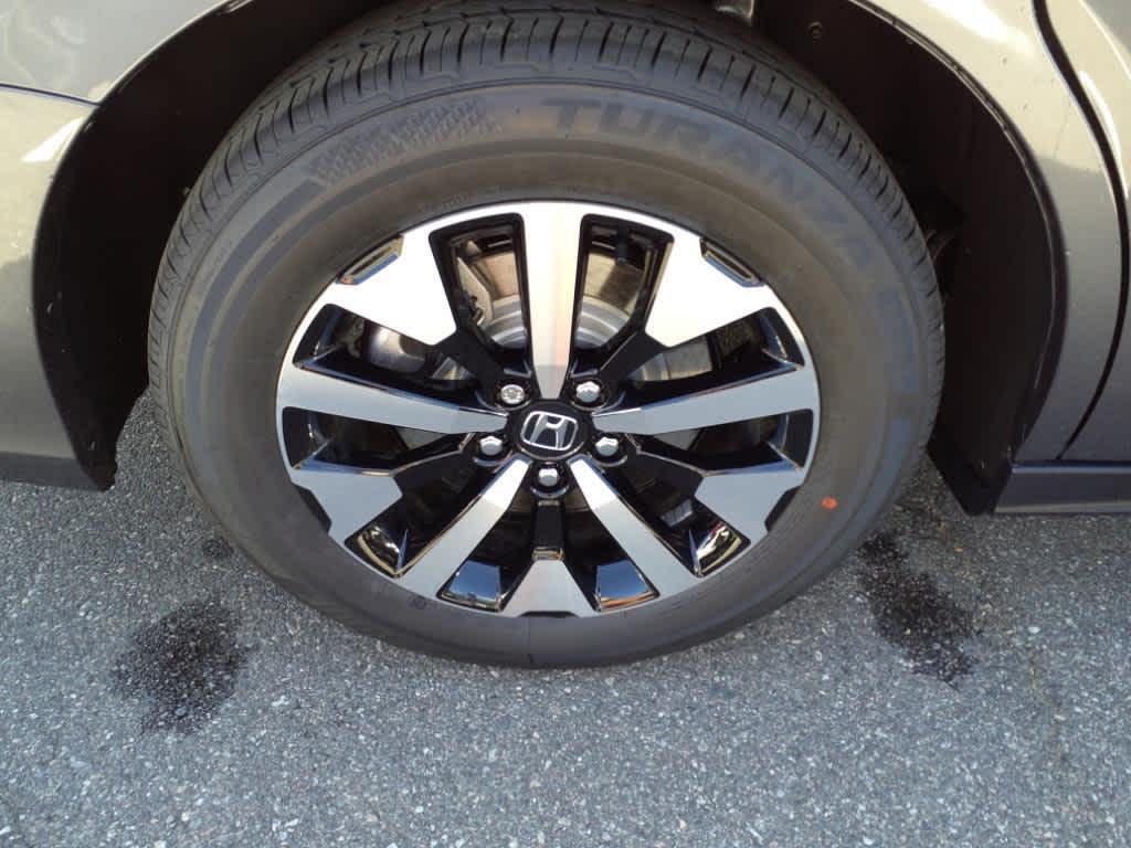 new 2026 Honda Odyssey car, priced at $44,290