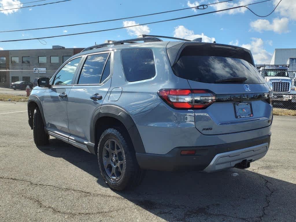 new 2025 Honda Pilot car, priced at $51,350
