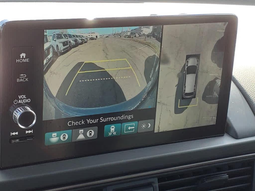 new 2025 Honda Pilot car, priced at $51,350